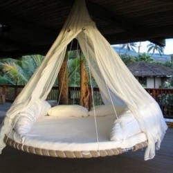 Suspended-Swinging-Trampoline-Bed
