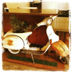 Vespa-Desk