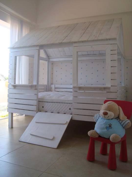 child-bed-hut