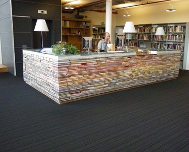 information-desk1