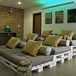 pallet-home-theater