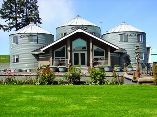Grain-silo-bed-and-breakfast