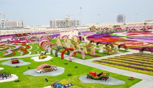 theblogfarm._com_cool-places-to-see-flowers-dubai-miracle-park-630x417