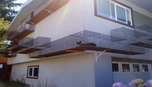 fenced-outdoor-catwalk