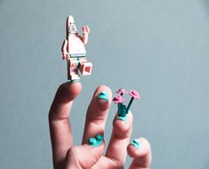 LEGO-inspired-nail-art