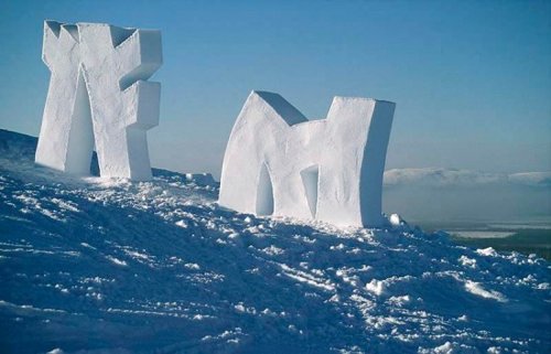 snow-sculpture1.jpg.pagespeed.ce_.DncqBrwyNR