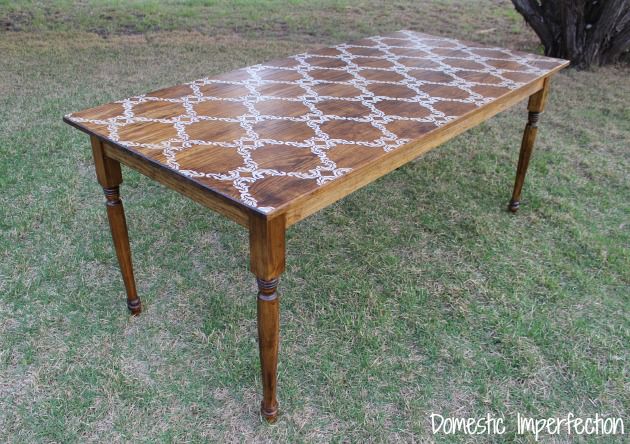 stenciled-farmhouse-table