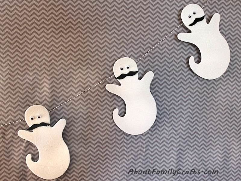 Mustache-Ghost-Garland