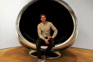 boeing-737-jet-engine-chair-cowling-fallen-furniture-5a