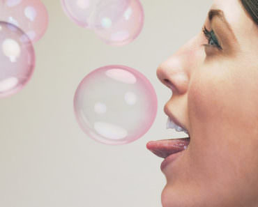 Turn your Favorite Drinks in Edible Bubbles